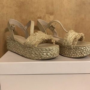 NWT Chinese Laundry Platforms